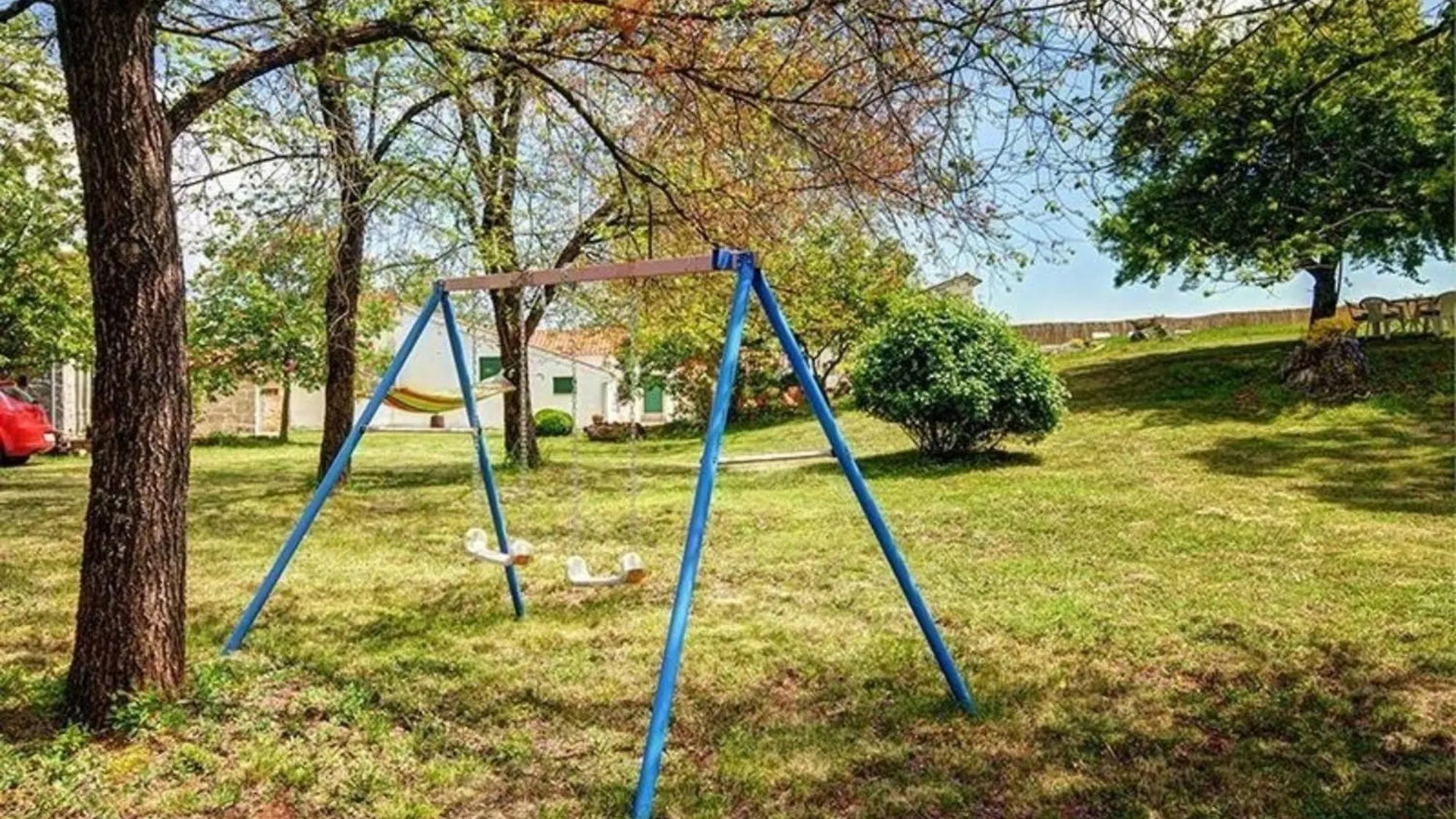 Ferienhaus In Jakacici Mit Grossem Garten Jaksici